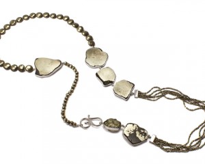 [:pb]COLAR DE PRATA 950 COM PIRITA[:en]950 STERLING SILVER NECKLACE WITH PYRITE[:]