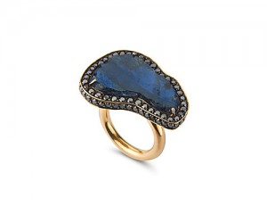 [:pb]ANEL DE OURO 18K COM TURMALINA E DIAMANTE NEGRO[:en]18K GOLD RING WITH TOURMALINE AND BLACK DIAMOND[:]