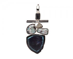[:pb]PINGENTE DE PRATA 950 COM TURMALINA, OPALA E PIRITA[:en]950 STERLING SILVER PENDANT WITH TOURMALINE, OPAL AND PYRITE[:]