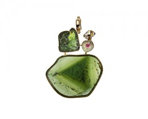 [:pb]PINGENTE DE OURO 18K COM TURMALINA E DIAMANTE HERKIMER[:en]18K GOLD PENDANT WITH TOURMALINE AND HERKIMER DIAMOND[:]